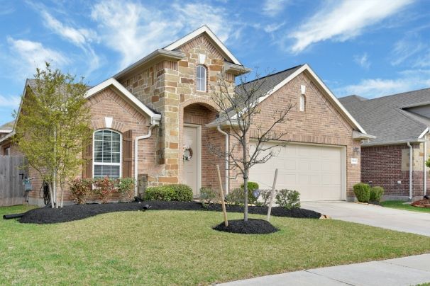 https://LisaDickey.NewConstructionHomesNOW.com